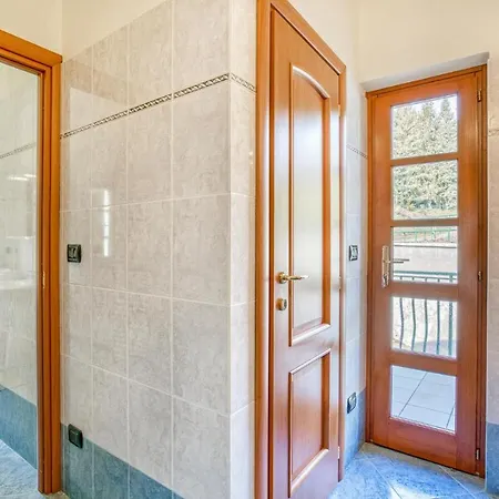 4 Bedroom Awesome In بيت للعطل Codivara